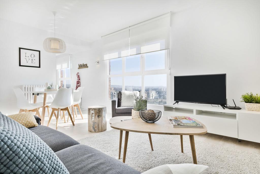 Mirador Del Ebro Apartment Zaragoza Bagian luar foto